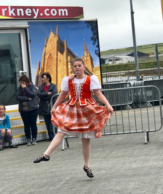 EEA66C92-9F90-420D-83E1-AA965077E244